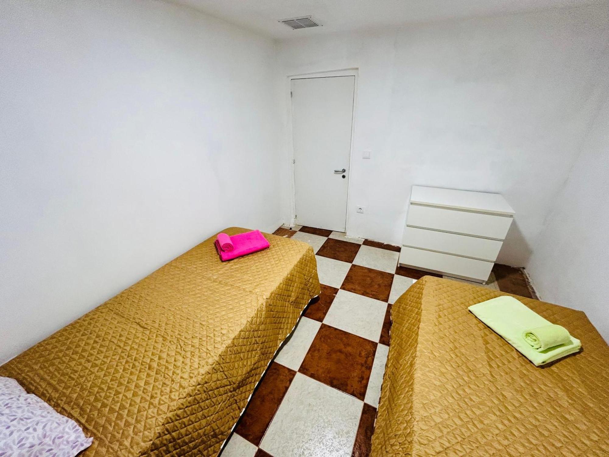 Japji Guest House Esmeriz Vitoria Экстерьер фото